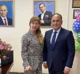 Даур Ақаҩбеи Викториа Лапинеи русбарҭақәа русеицура иалацәажәеит